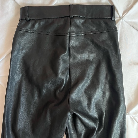 Zara size xs leather skinny pant brand new only worn once - Picture 4 of 4